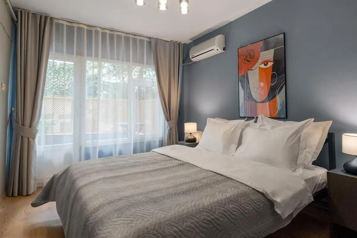 Modern And Central 3Br With Patio In Besiktas Provincia di Provincia di Istanbul 0*,  Turchia