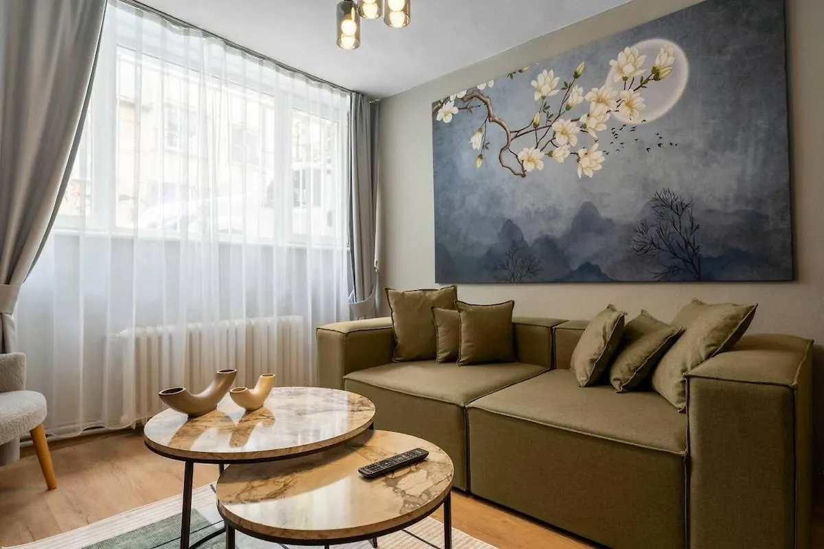 Modern And Central 3Br With Patio In Besiktas Provincia di Provincia di Istanbul Appartamento
