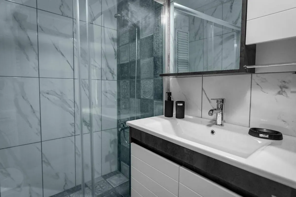 Modern And Central 3Br With Patio In Besiktas Provincia di Provincia di Istanbul